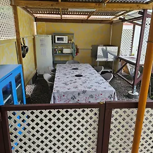  Hostel Raihei A French Polynesia