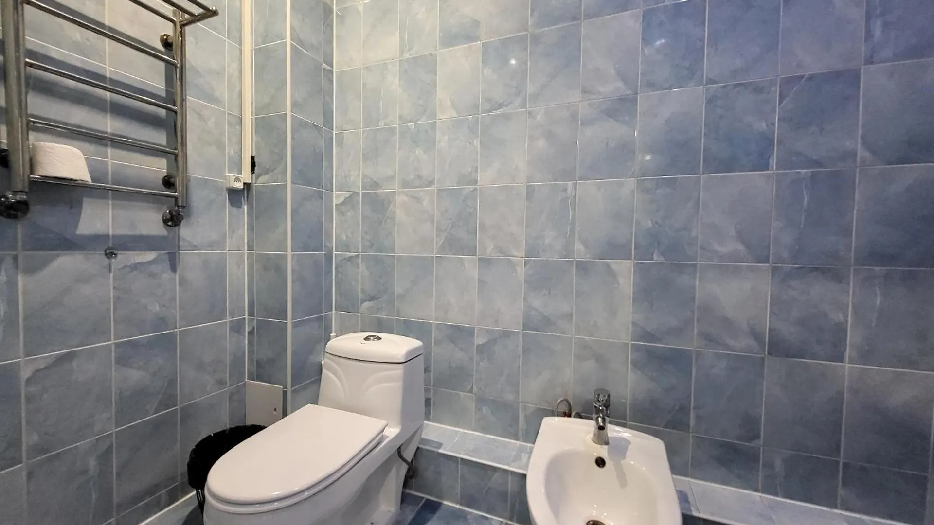 Cryptohotel.Club Almaty Bed & Breakfast