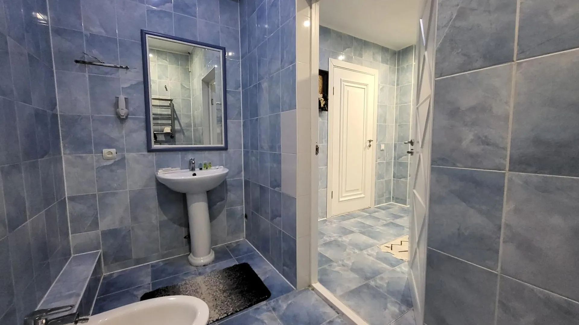 Cryptohotel.Club Almaty Bed & Breakfast